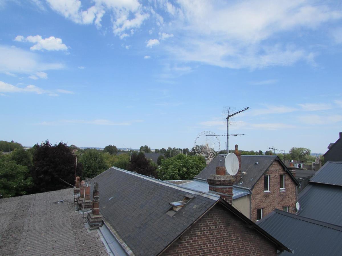 Les Gites De Claire Honfleur Exterior foto