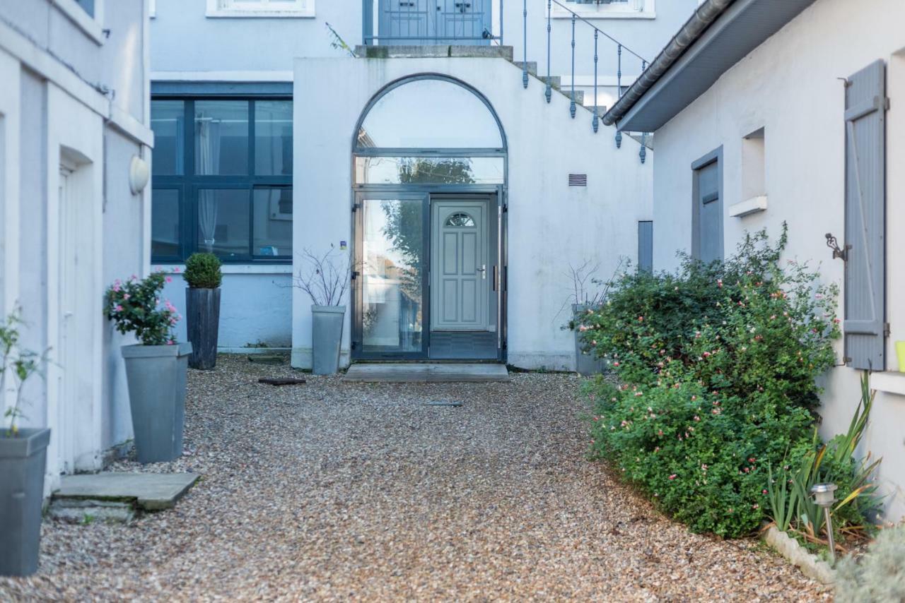 Les Gites De Claire Honfleur Exterior foto