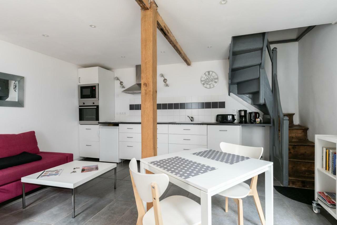 Les Gites De Claire Honfleur Exterior foto